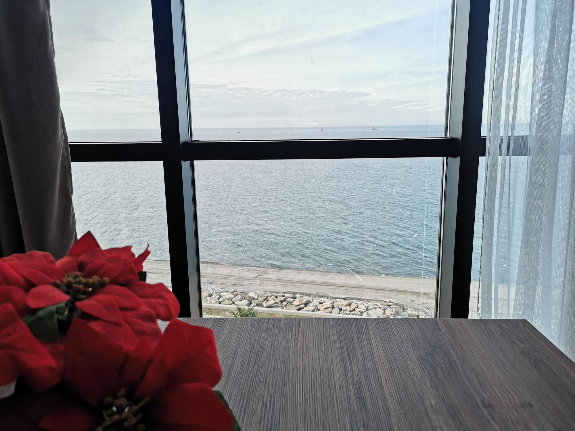 Aqua Batumi Hotel & Apartments Eksteriør billede