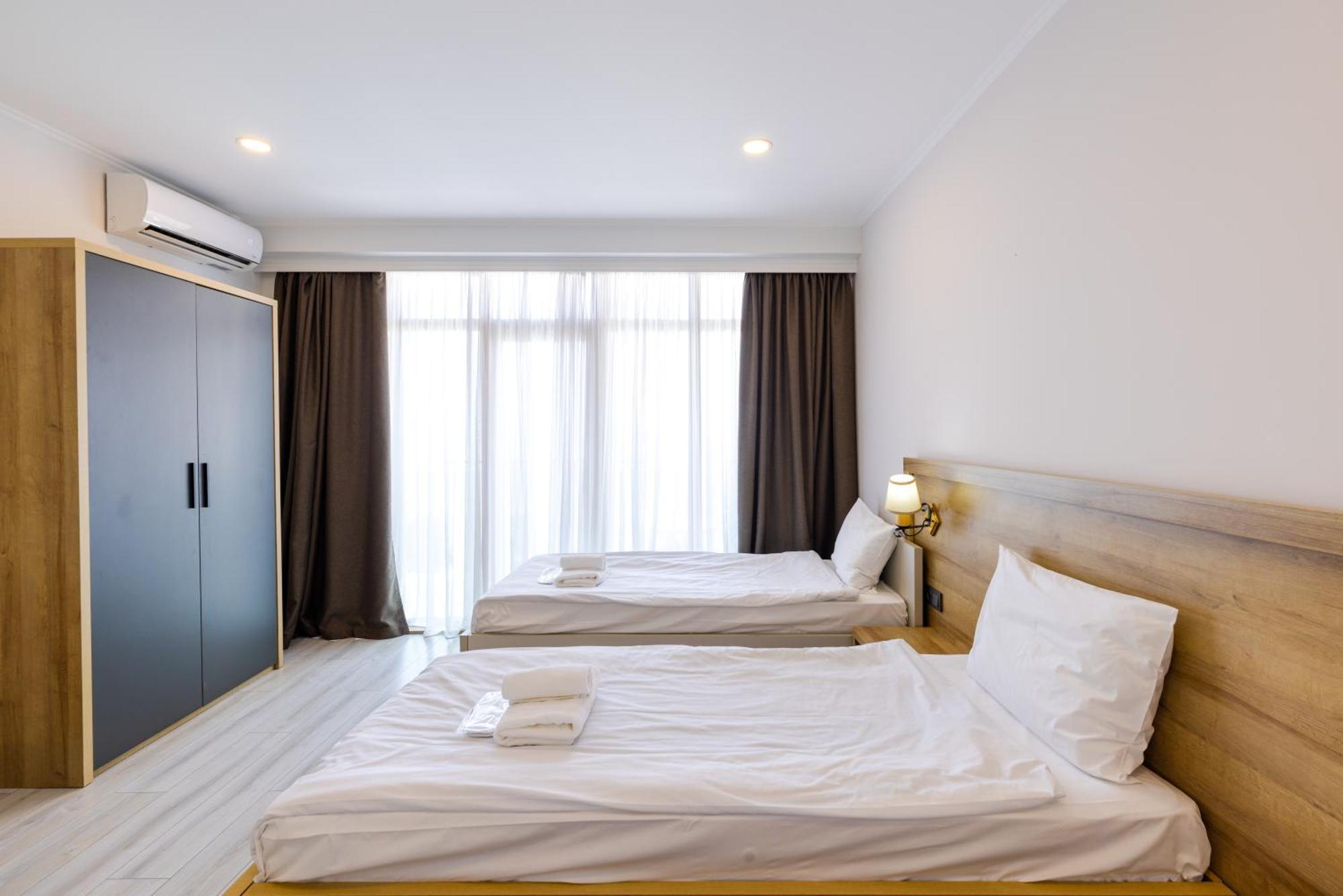 Aqua Batumi Hotel & Apartments Eksteriør billede