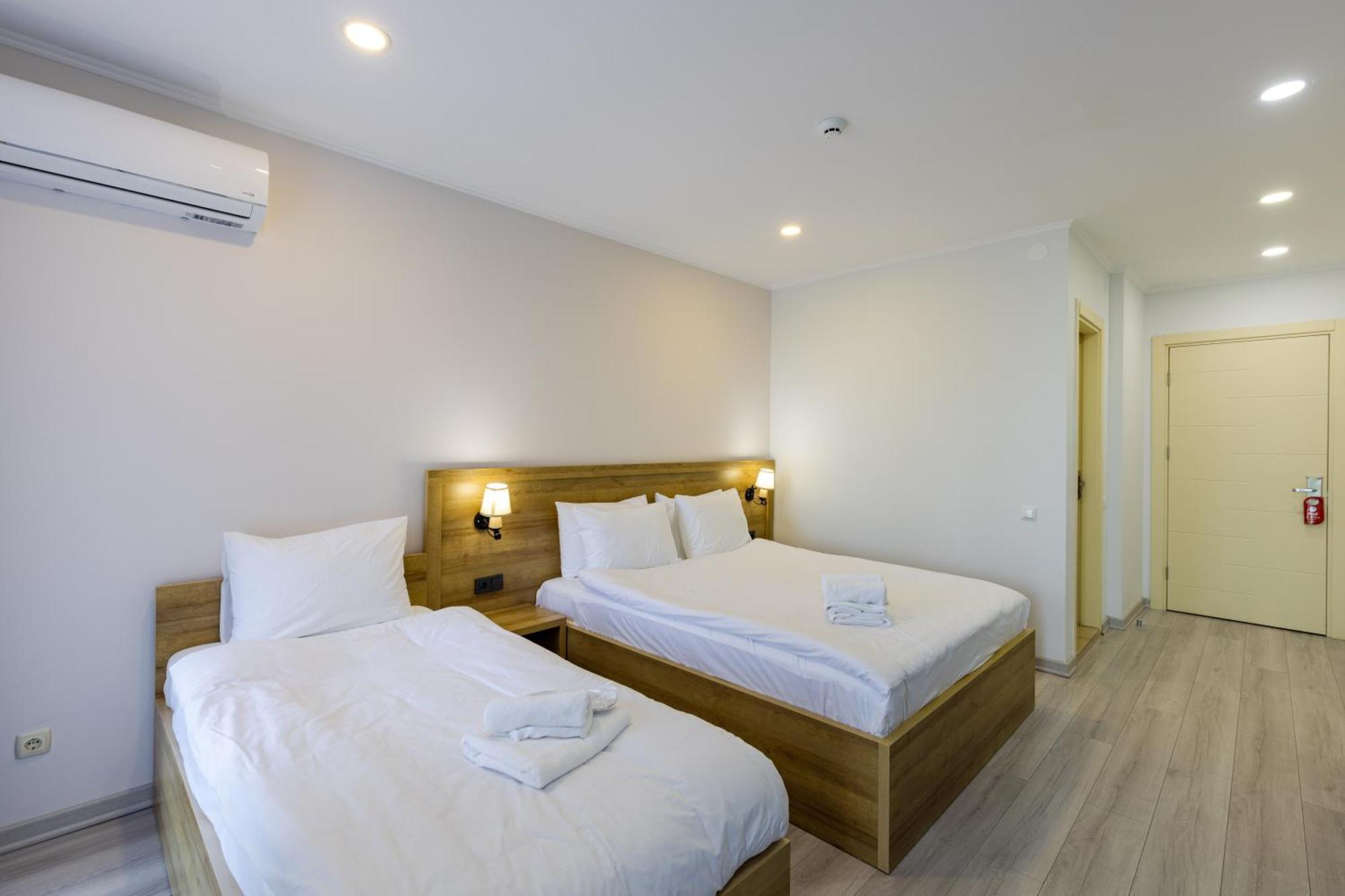 Aqua Batumi Hotel & Apartments Eksteriør billede