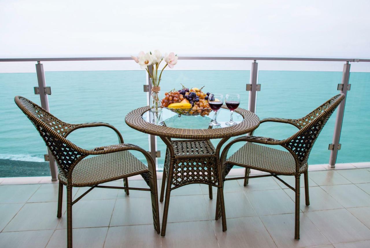 Aqua Batumi Hotel & Apartments Eksteriør billede